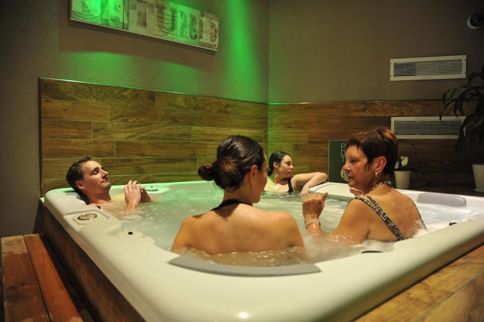Hotel Les Ancolies a Areches Hotel in Haute-Savoie