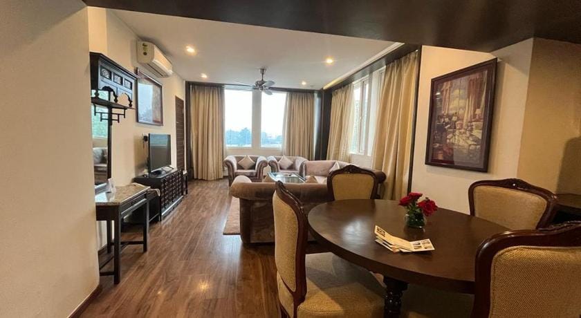 Hotel Clarks Avadh, Lucknow Hotel in Lucknow