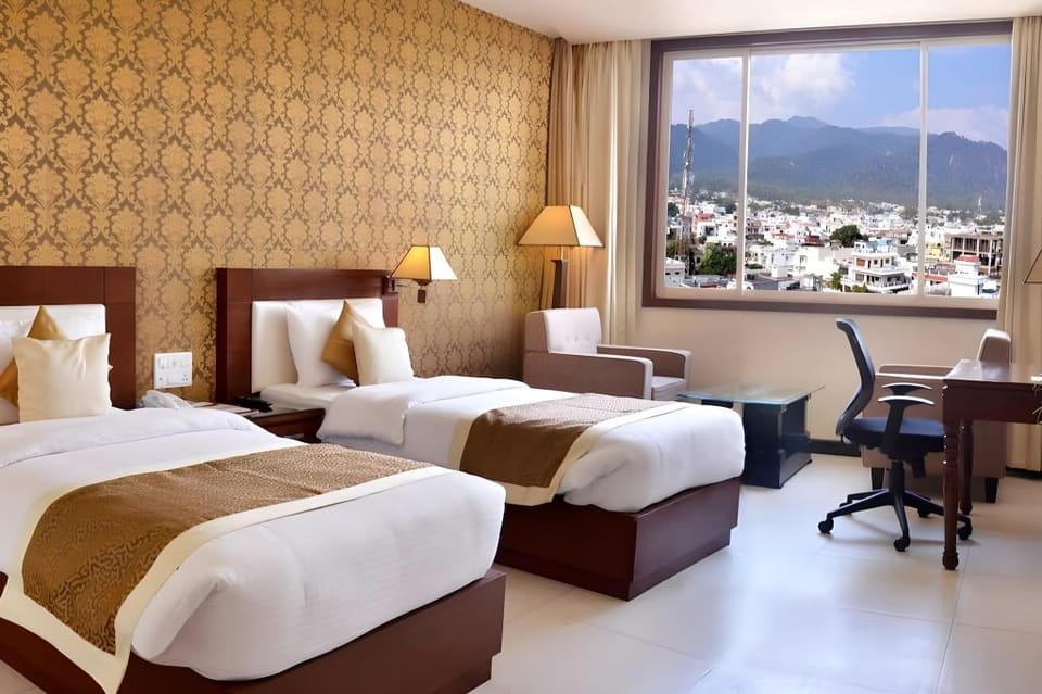 Hotel Devashish Hotel in Uttarakhand