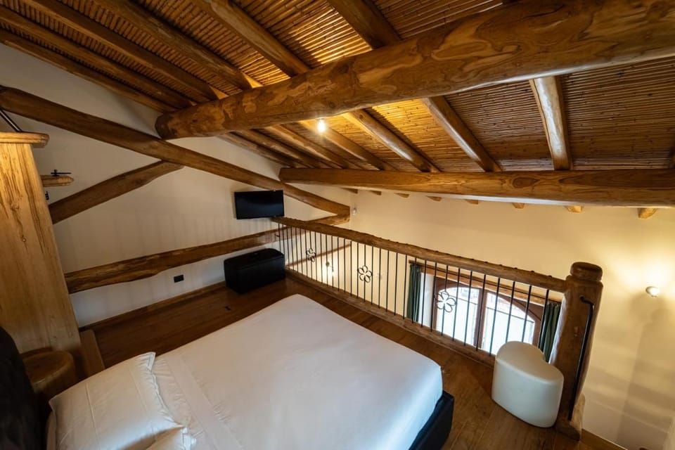 Etna Quota Mille Boutique Hotel, Typical Sicilian Food & Wine Country House in Sicily