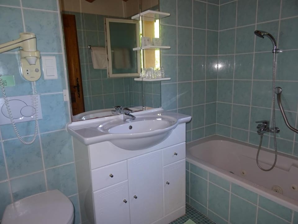 Location Villa et Studios Roquebrune-sur-Argens Vacation rental in Roquebrune-sur-Argens