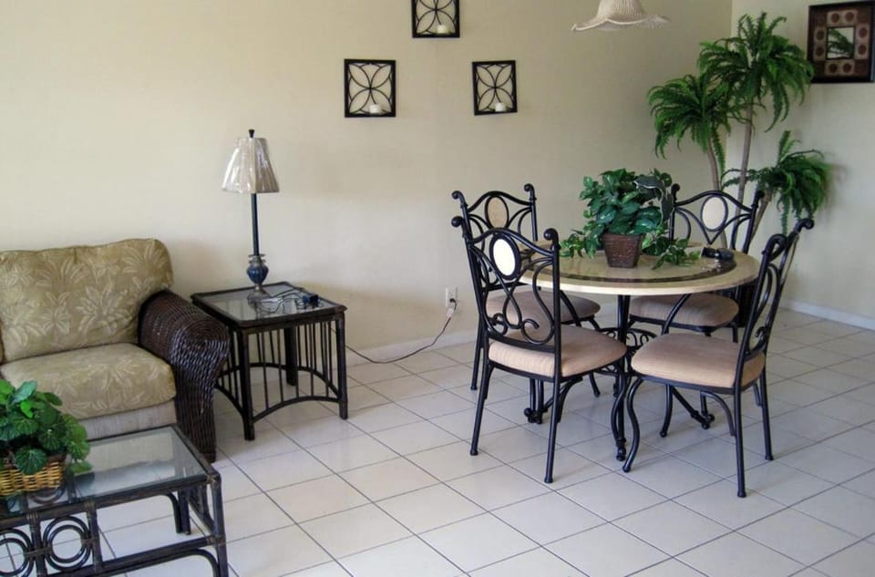 Dundee Bay Villas Villa in Freeport