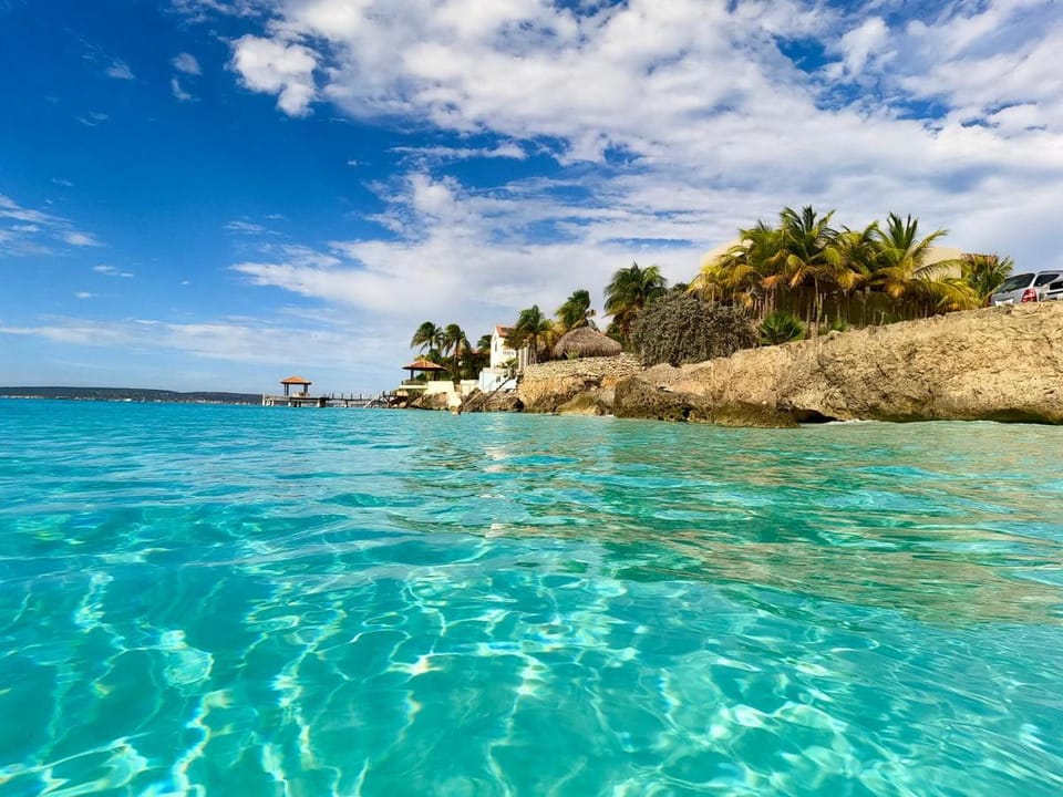 Oasis guesthouse, Boutique Style Hotel Bed and Breakfast in Venezuela