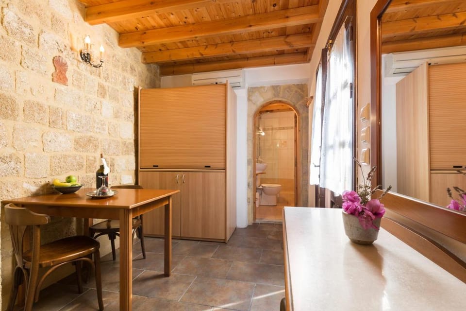 Camelot Traditional & Classic Hotel Hotel in Rhodes