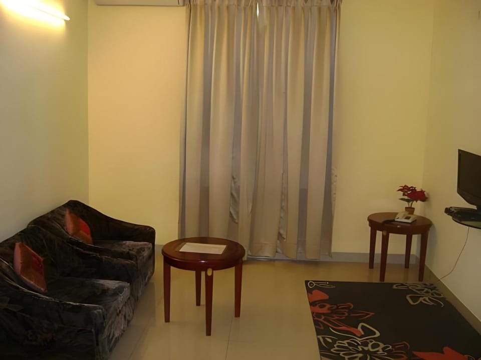 Compact Tea Pavillion Hotel Hotel in Bengaluru