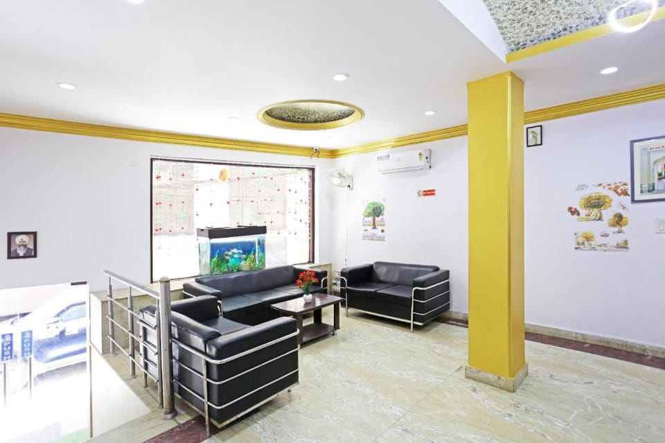Airport Hotel Parikshit Palace Hotel in New Delhi