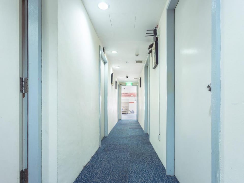 Snooze Inn @ Dunlop Street Hostel in Singapore