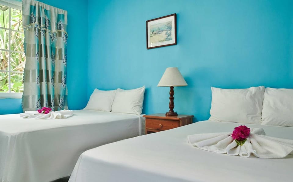 Yellow Bird Sea Hotel in Westmoreland Parish