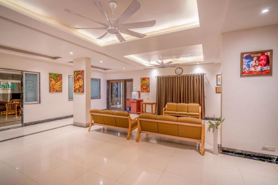 Hotel KBS Grand Hotel in Maharashtra