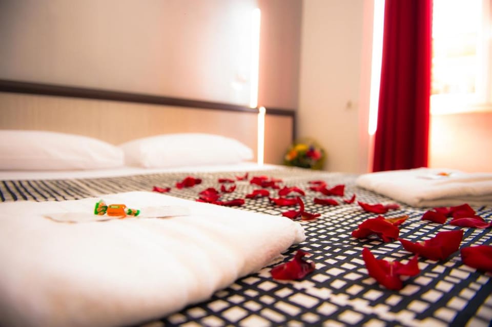 Chroma Exy - Chroma Italy Bed and Breakfast in Rome