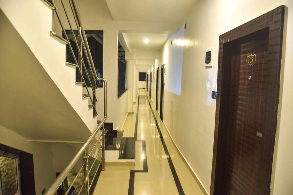 Don Hill Beach Resort Hotel in Candolim