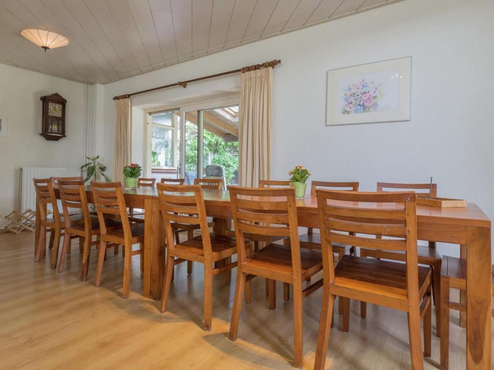 Cosy vacation home with a garden Vacation rental in Limburg (province)