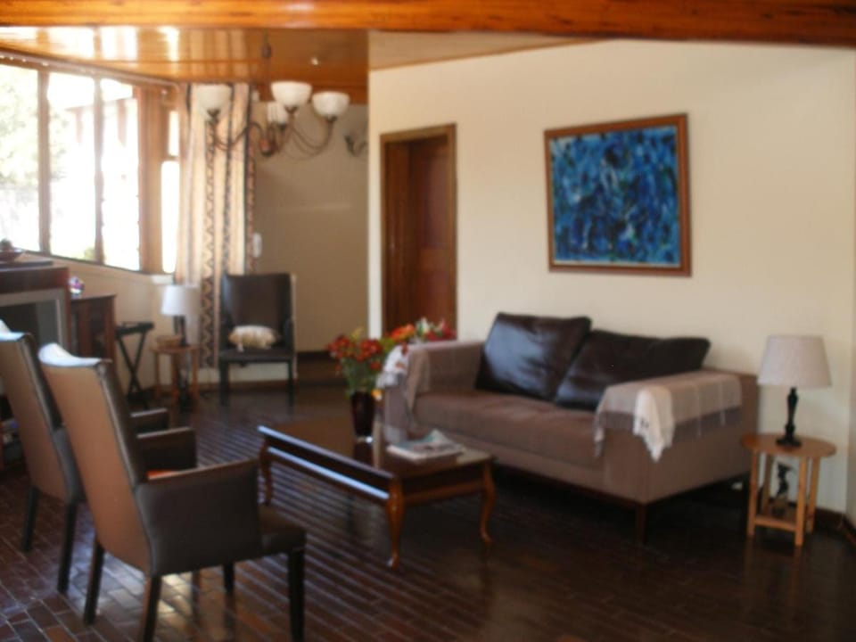 Somona Guest House Bed and Breakfast in Sandton