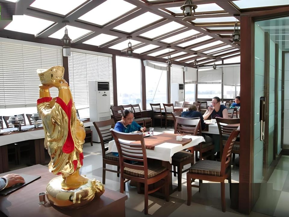 Hotel Le Golden Hotel in Punjab, India