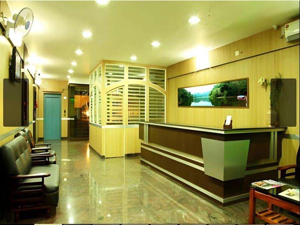 Green Palace Residency Hotel in Kerala