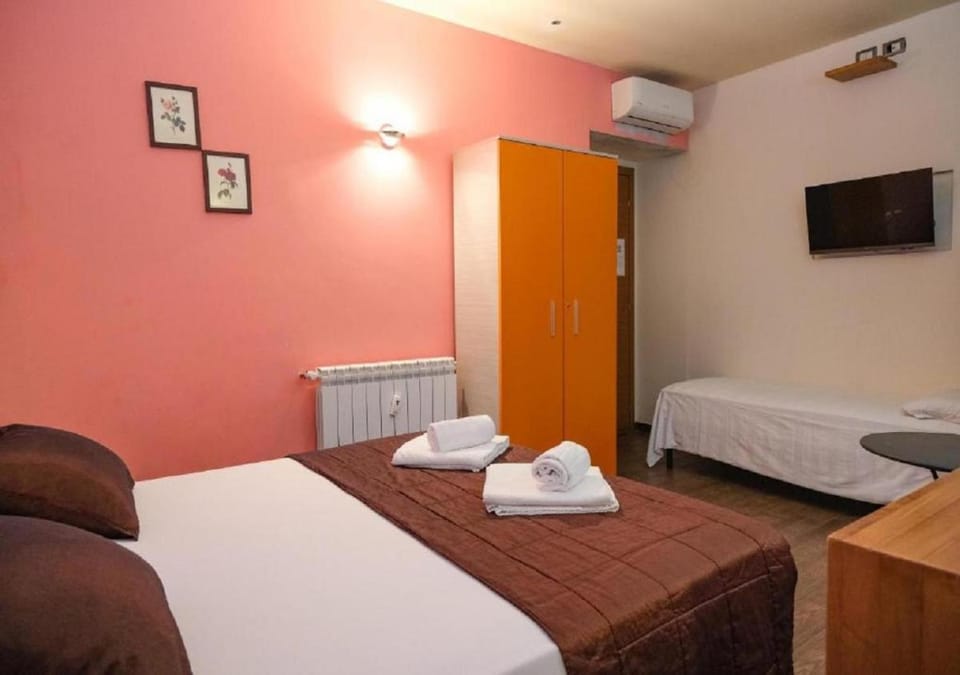 Aida Charming Rooms Bed and Breakfast in Rome