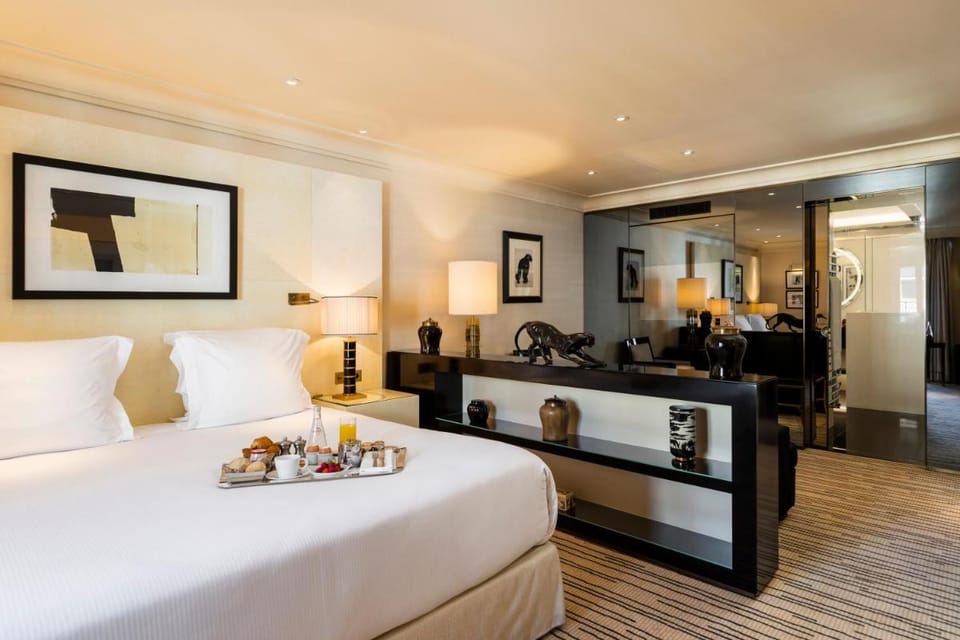 Hotel Montaigne Hotel in Paris