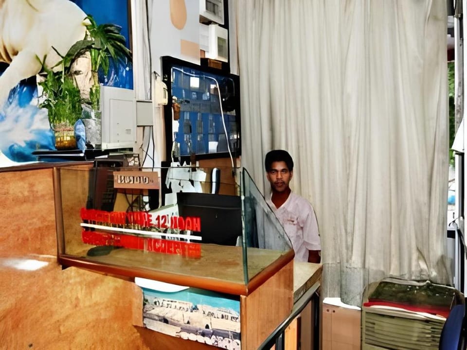 Shahana Guest House Hotel in Mumbai