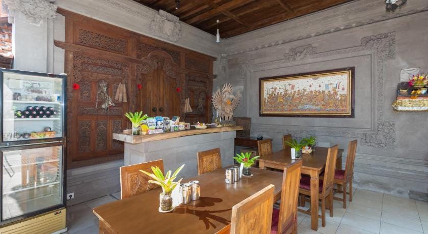 Bali Moon Guest House Bed and Breakfast in Ubud