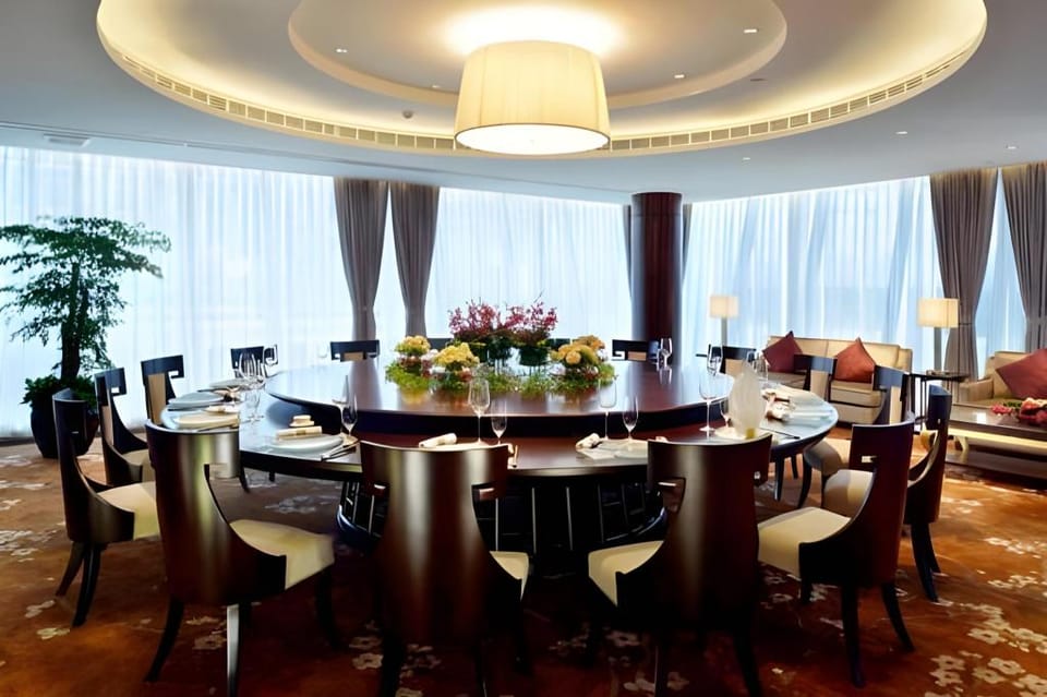 Howard Johnson IFC Plaza Ningbo Hotel Hotel in Zhejiang