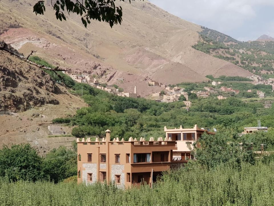 Dar Assarou - Toubkal National Park Lodge Bed and Breakfast in Marrakesh-Safi