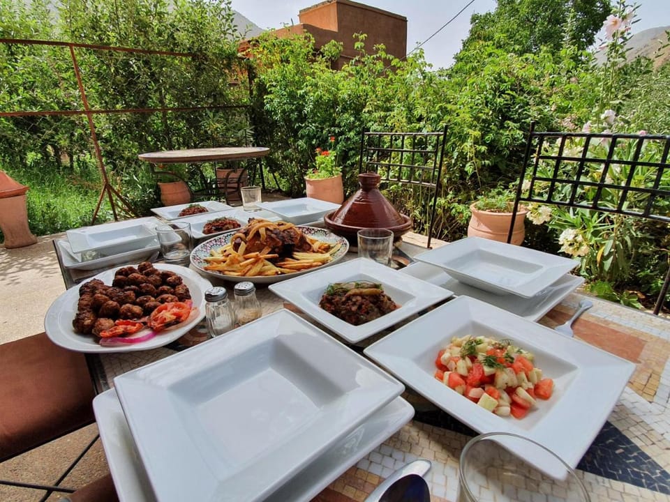 Dar Assarou - Toubkal National Park Lodge Bed and Breakfast in Marrakesh-Safi