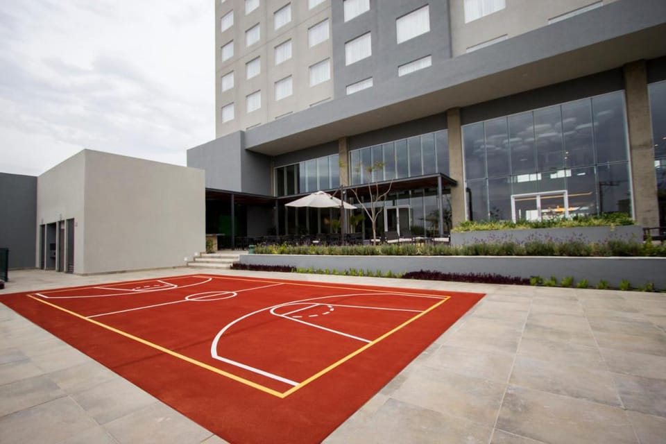 Fiesta Inn Suites Aeropuerto del Bajio Hotel in State of Guanajuato