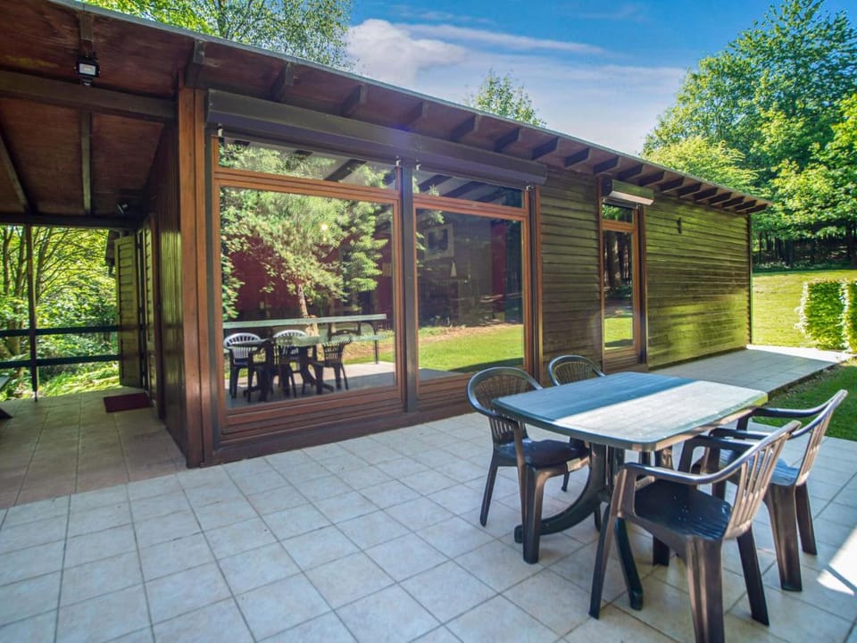 Chalet in Trois-Ponts near Côo Waterfalls Chalet in Trois-Ponts