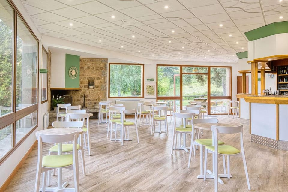 Les Hameaux De Lozere Sure Hotel Collection by Best Western Hotel in Auvergne-Rhône-Alpes