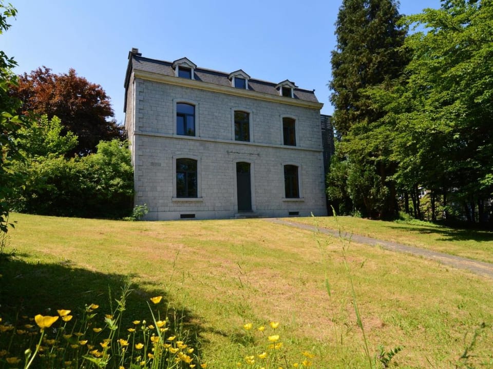 Spacious Durbuy group stay Vacation rental in Wallonia, Belgium