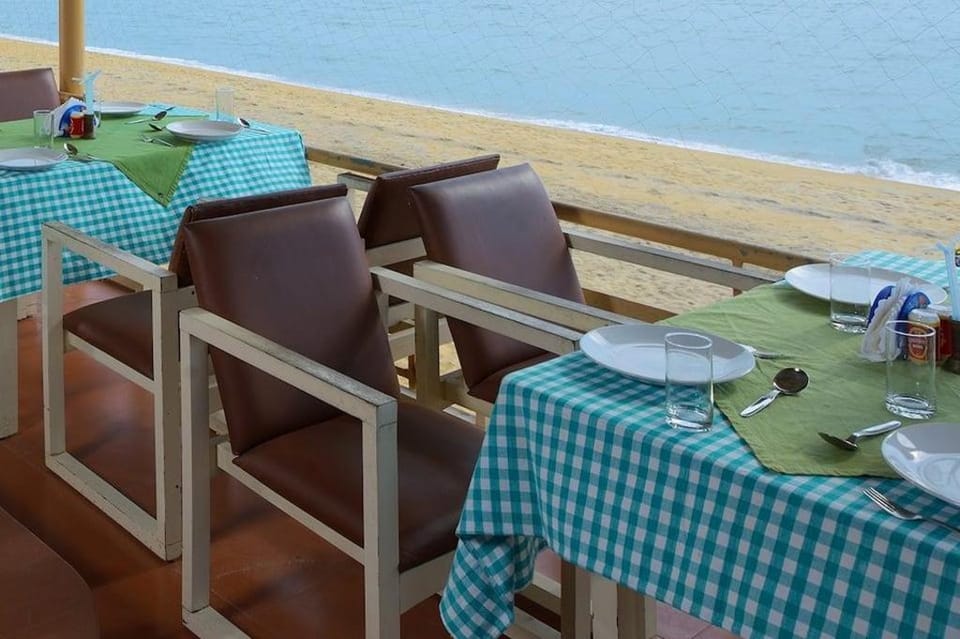 Baywatch Beach Homes Hotel in Vypin