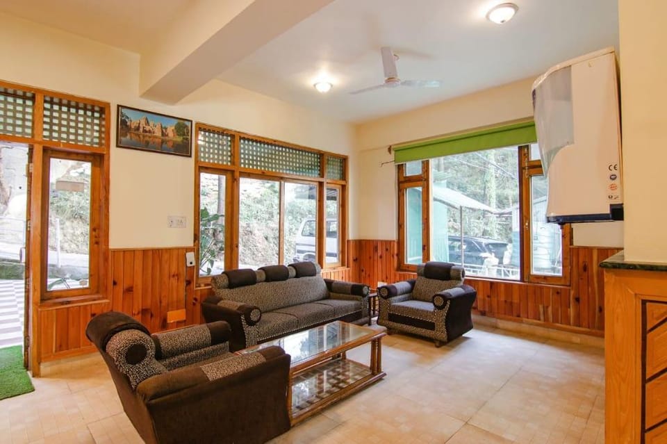 Greenwoods Inn Mcleodganj Hotel in Punjab, India