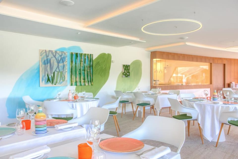 Hotel Restaurant La Vague de Saint Paul & Spa Hotel in Saint Paul de Vence