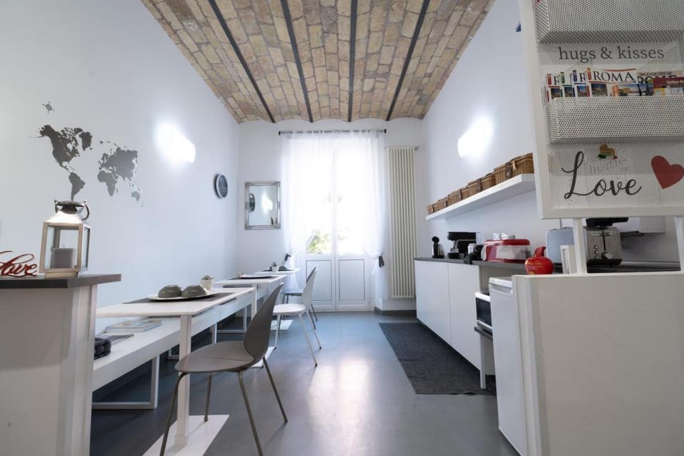 Inn Urbe Colosseo Bed and Breakfast in Rome