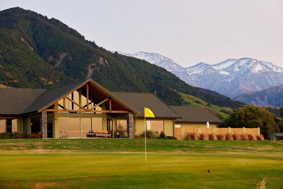 Koura Bay Golf Resort Hotel in Kaikōura