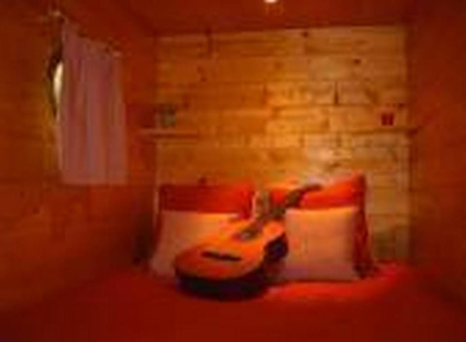 Les Roulottes de Maufront Bed and Breakfast in Bourgogne-Franche-Comté