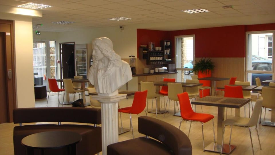The Originals Access, Hotel Cholet Gare Hotel in Pays de la Loire