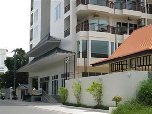 Emerald Palace - Serviced Apartment Apartment in Pattaya City