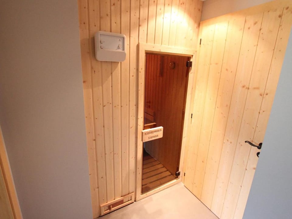 Chalet in La Tzoumaz near Ski Slopes Chalet in Riddes