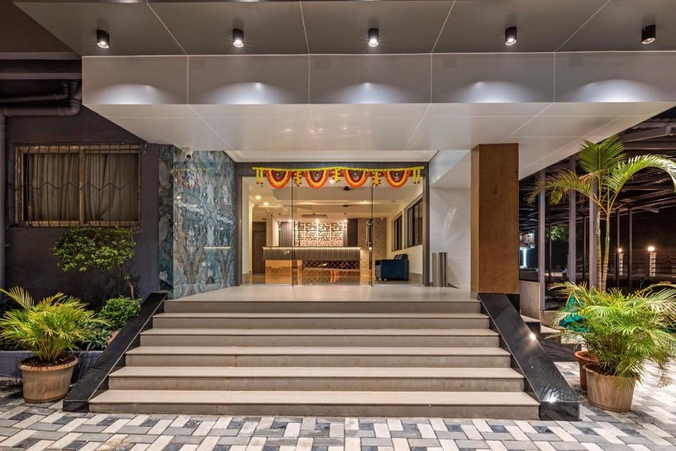 Emerald Retreat Hotel in Lonavla