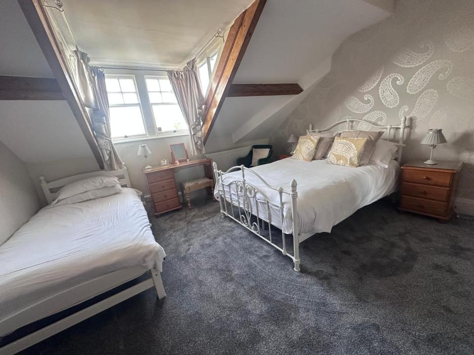 Kirkwood Guest House Bed and Breakfast in Windermere