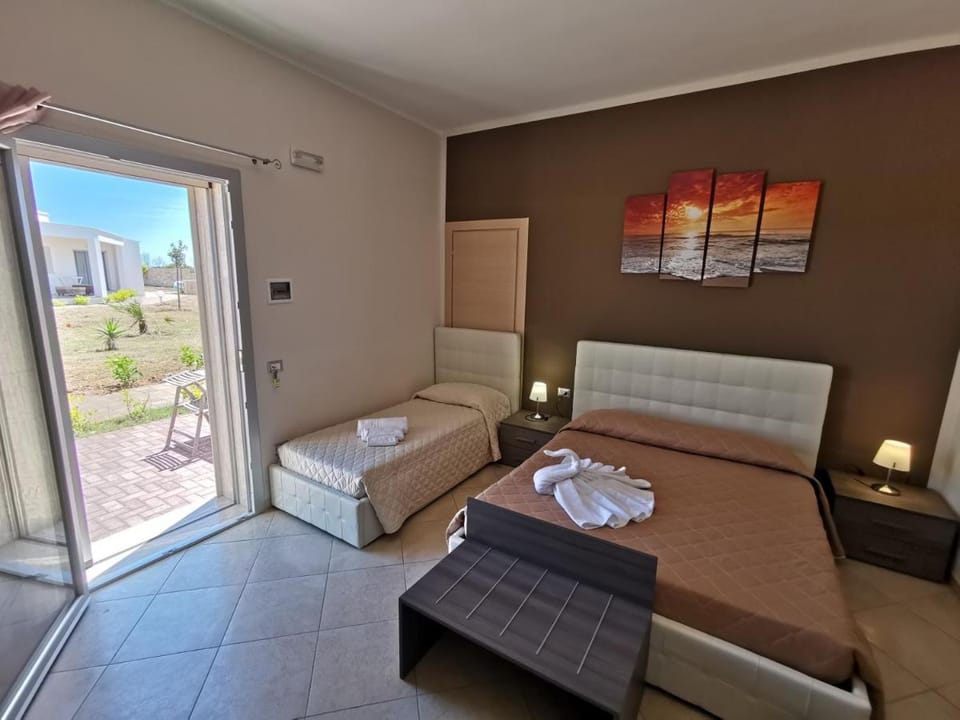 Samanà Room A con Spiaggia Privata a Punta Prosciutto Bed and Breakfast in Apulia