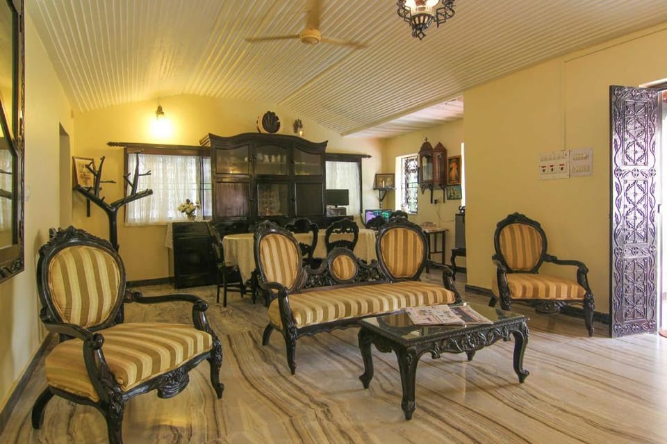 Resort Coqueiral Resort in Candolim