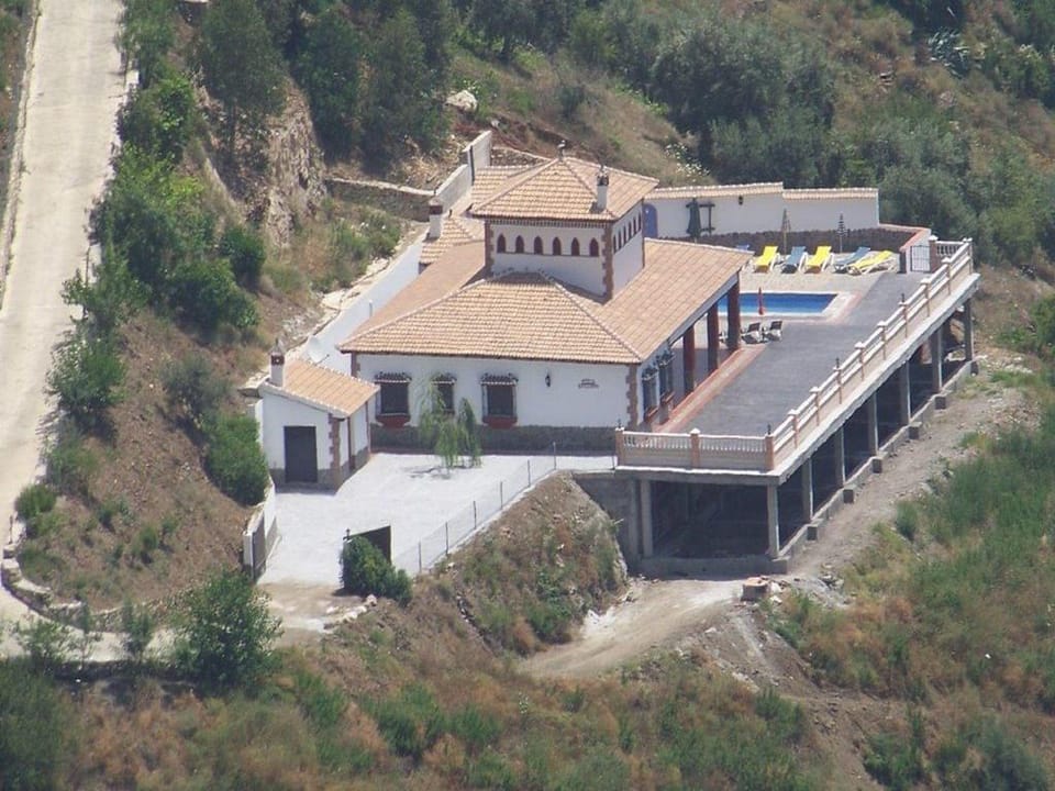 Family Villa with Garden Villa in Axarquía