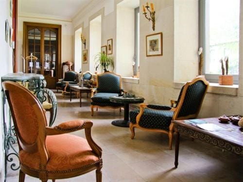 APOSTROPHE Chambres d'Hôtes Bed and Breakfast in Occitanie