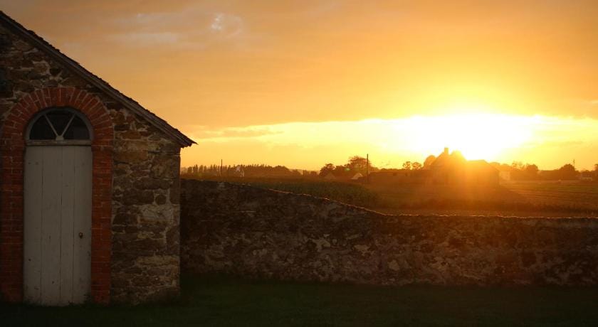Chambres d'hotes La Barbinais Bed&Breakfast St Malo Hotel in St-Malo