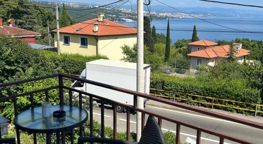 Rooms & Apartments Semic Bed and Breakfast in Opatija
