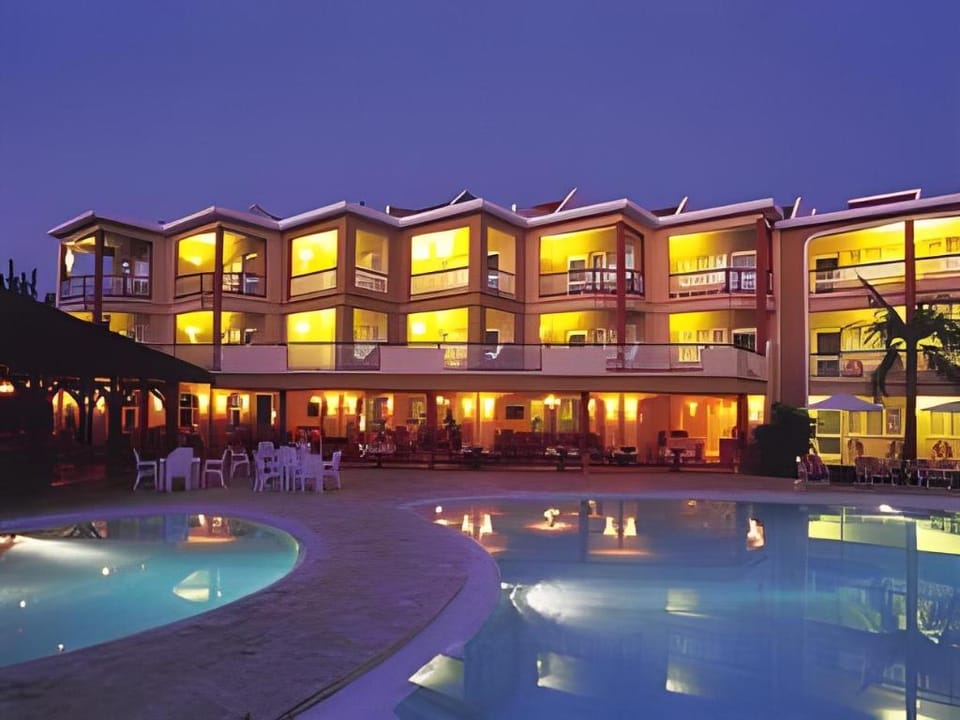 Tarisa Resort & Spa Hotel in Trou-aux-Biches