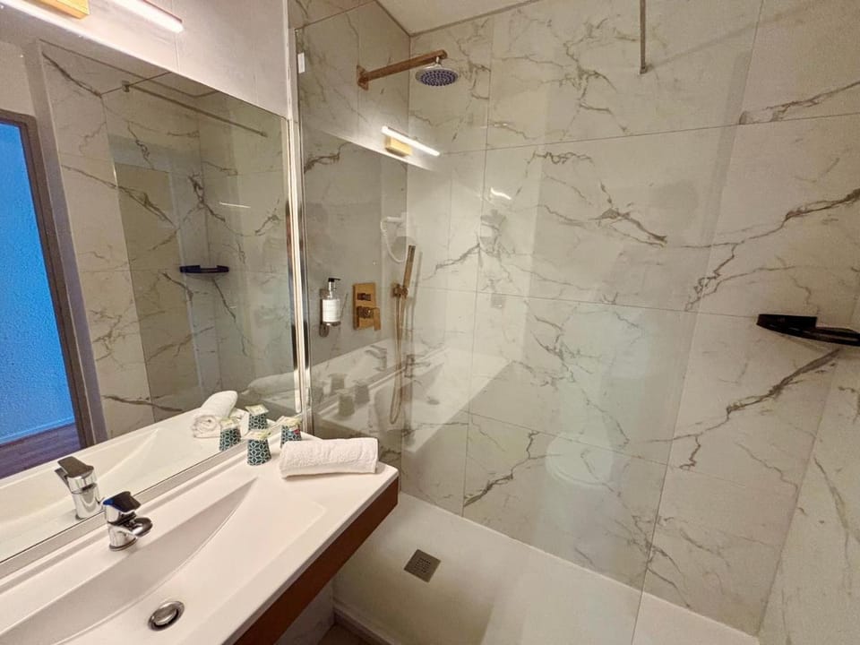 Kyriad Direct Arpajon Hotel in Île-de-France