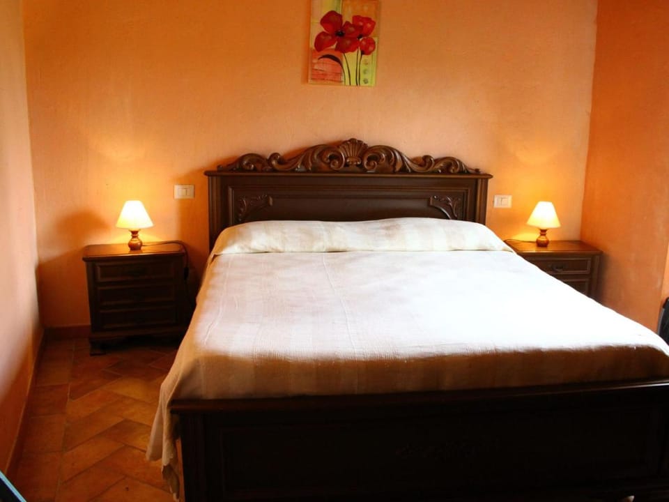 Holiday Home in Tuscany with Natural Pond Vacation rental in Province of Massa and Carrara